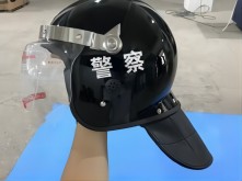 勤務頭盔2